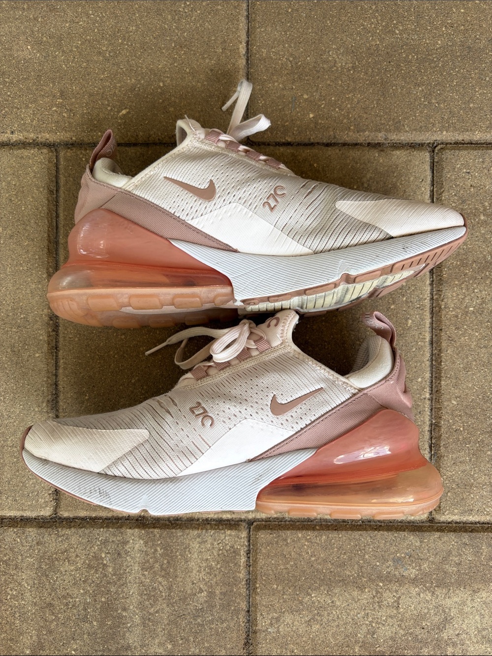 Nike Women's Air Max 270